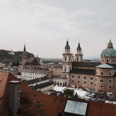 Διαμέρισμα Skyloft Salzburg - Zwischen Stadt, Bergen & Seen *