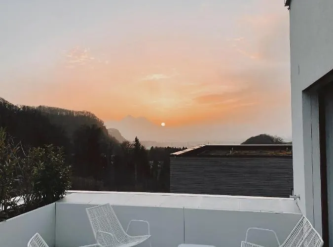 아파트 Skyloft Salzburg - Zwischen Stadt, Bergen & Seen *