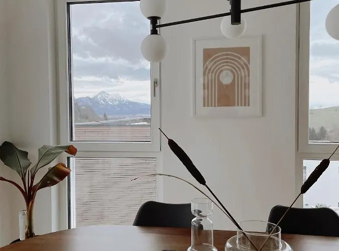 Skyloft Salzburg - Zwischen Stadt, Bergen & Seen 코플